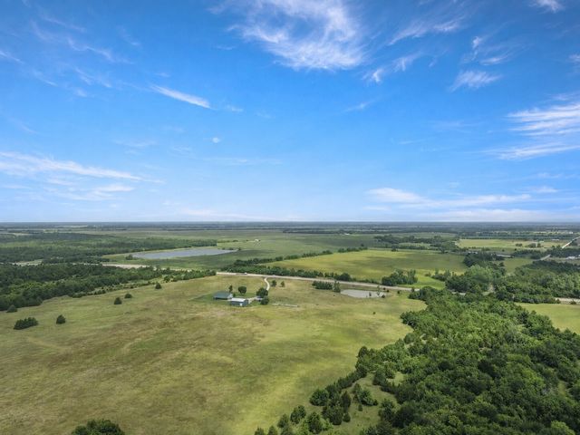 20280 US Highway 82 W, Honey Grove, TX 75446