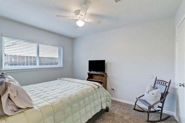 9738 Derrik Drive, Houston, TX 77080