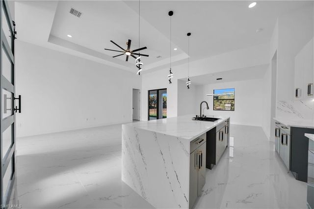 3019 46th ST W, Lehigh Acres, FL 33971