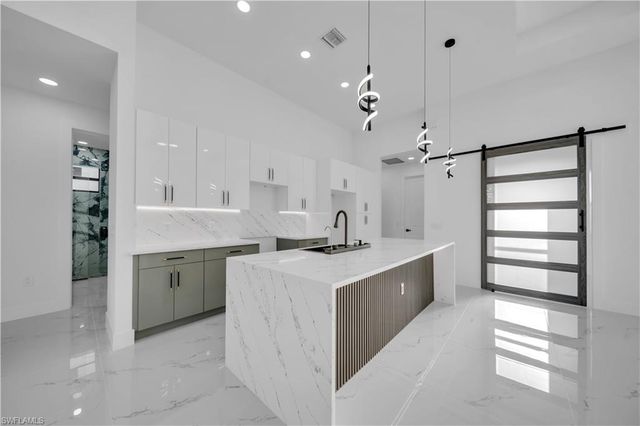 3019 46th ST W, Lehigh Acres, FL 33971