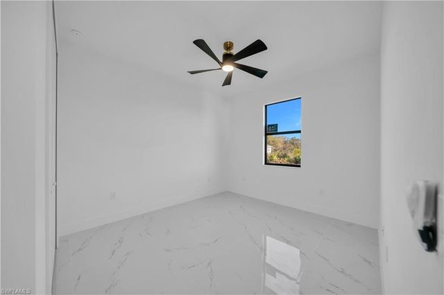 3019 46th ST W, Lehigh Acres, FL 33971