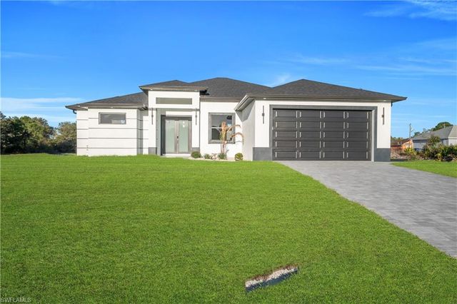 3019 46th ST W, Lehigh Acres, FL 33971