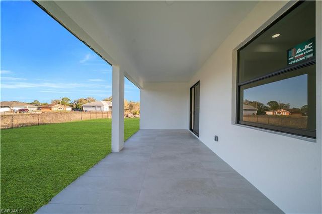 3019 46th ST W, Lehigh Acres, FL 33971