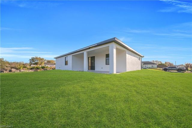 3019 46th ST W, Lehigh Acres, FL 33971