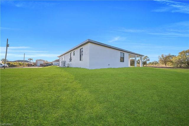 3019 46th ST W, Lehigh Acres, FL 33971