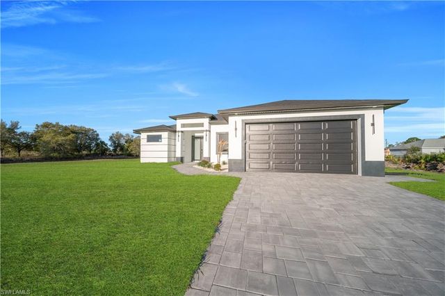 3019 46th ST W, Lehigh Acres, FL 33971