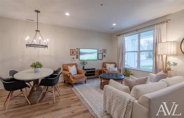 155 Tamarack Lane, Rockford, MI 49341