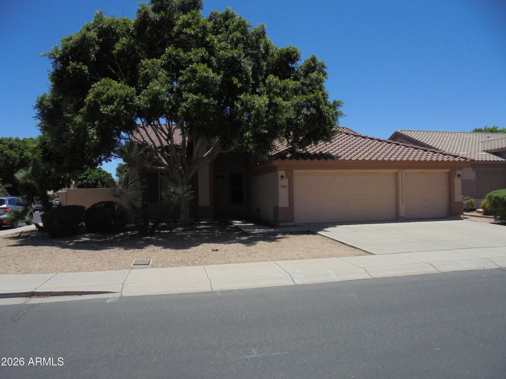 6003 W SEQUOIA Drive, Glendale, AZ 85308 — photo 4