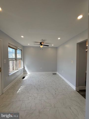 4003 BLAKNEY LN SE, Washington, DC 20032