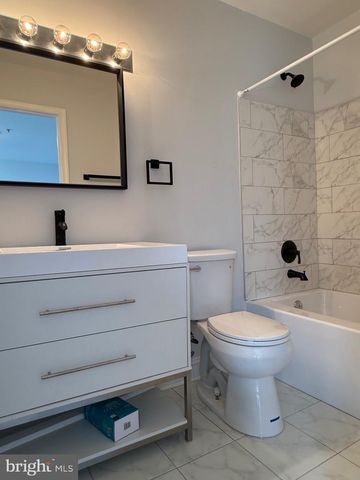 4003 BLAKNEY LN SE, Washington, DC 20032