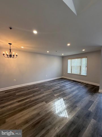 4003 BLAKNEY LN SE, Washington, DC 20032