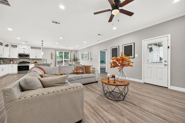 11435 Carvel Lane, Houston, TX 77072