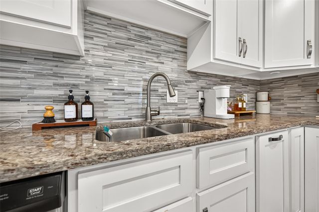 11435 Carvel Lane, Houston, TX 77072