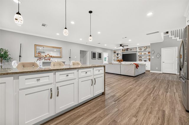 11435 Carvel Lane, Houston, TX 77072