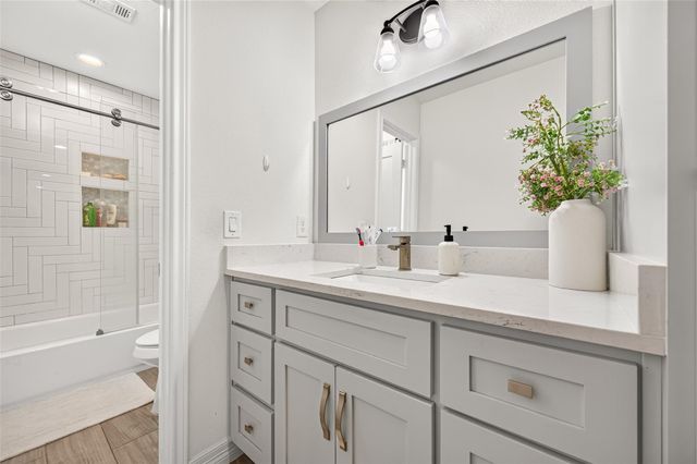 11435 Carvel Lane, Houston, TX 77072