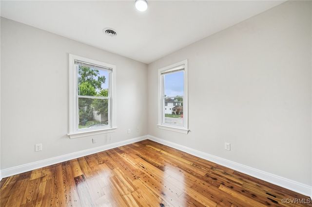 627 Colonial Ave, Colonial Heights, VA 23834