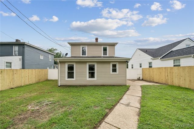 627 Colonial Ave, Colonial Heights, VA 23834