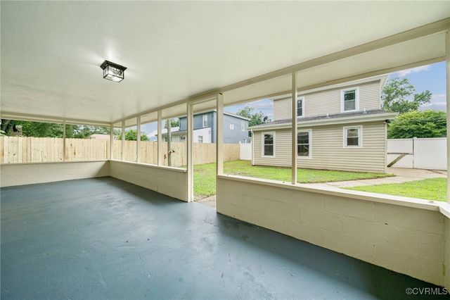 627 Colonial Ave, Colonial Heights, VA 23834