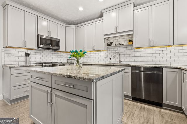 3408 Lakeview Landing, Lithonia, GA 30038