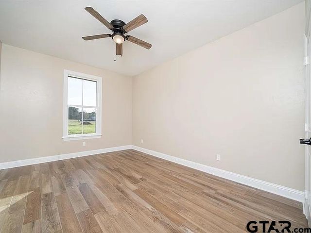 404 Small Oaks Road, Kilgore, TX 75662