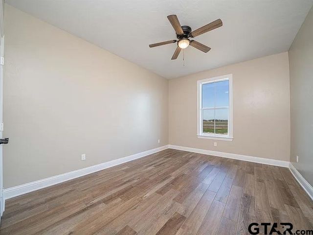 404 Small Oaks Road, Kilgore, TX 75662