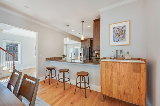 292 Summer Street 2, Somerville, MA 02144