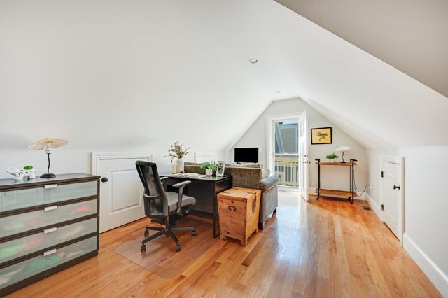 292 Summer Street 2, Somerville, MA 02144