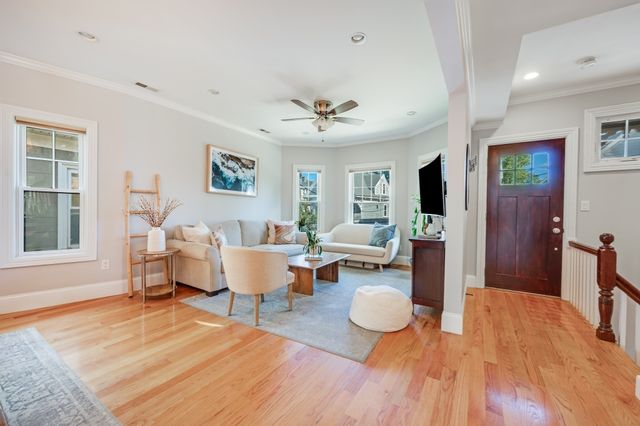 292 Summer Street 2, Somerville, MA 02144