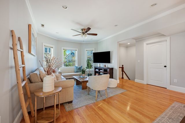 292 Summer Street 2, Somerville, MA 02144