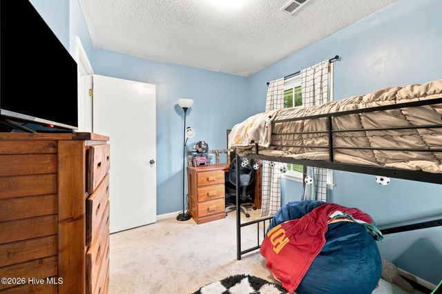 509 S Mcneil Street, Burgaw, NC 28425