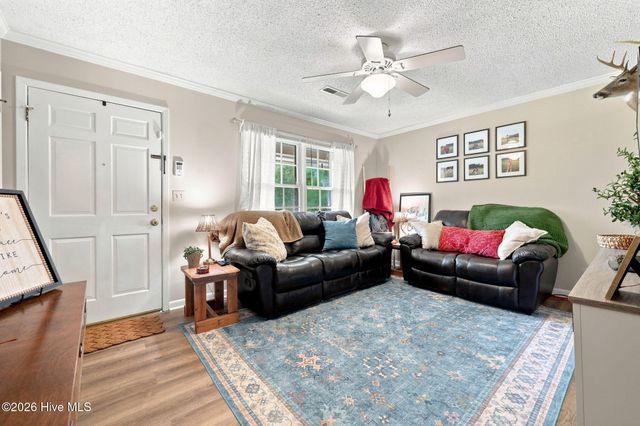 509 S Mcneil Street, Burgaw, NC 28425