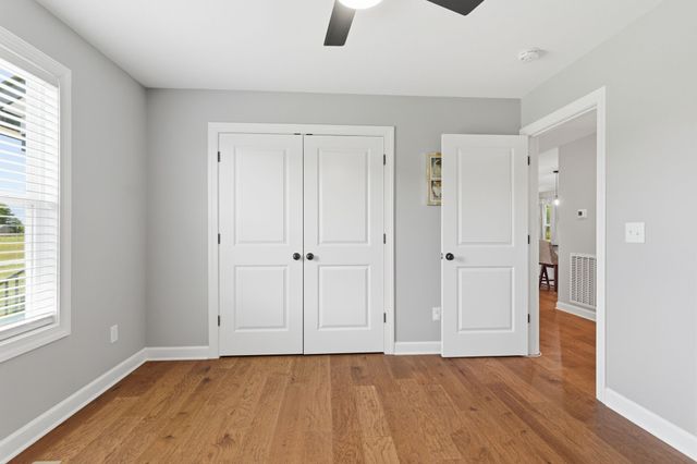 8111 Hoskins Hollow Rd, Westmoreland, TN 37186