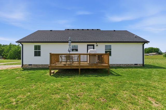8111 Hoskins Hollow Rd, Westmoreland, TN 37186