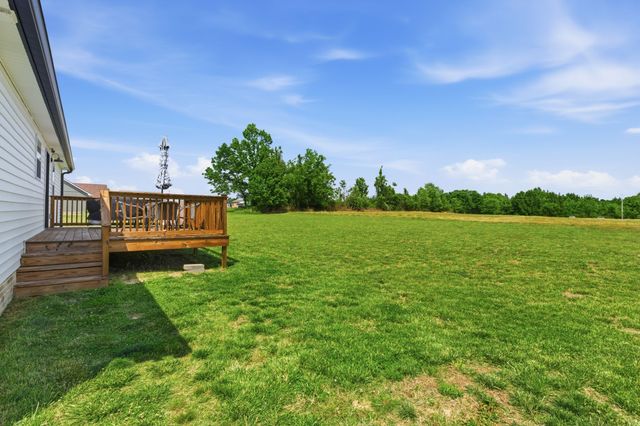 8111 Hoskins Hollow Rd, Westmoreland, TN 37186