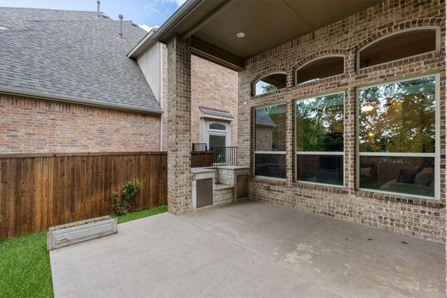 5616 Heron Drive W, Colleyville, TX 76034