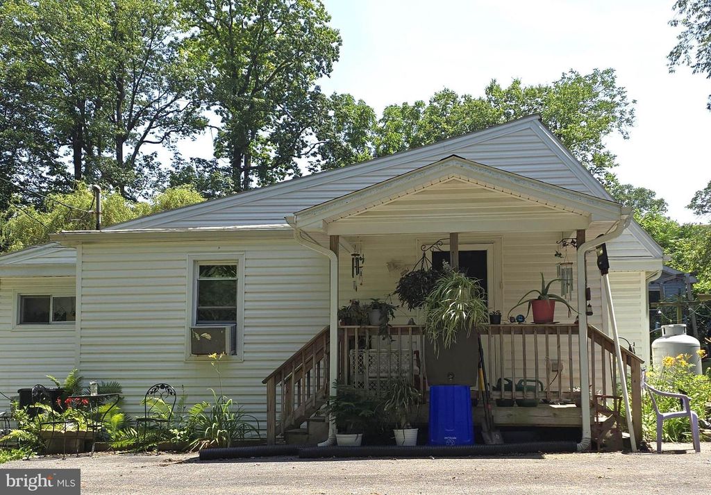 834 OBERLIN RD, Middletown, PA 17057