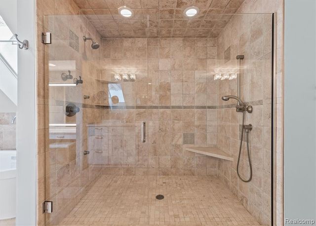 570 Pierce Street, Birmingham, MI 48009