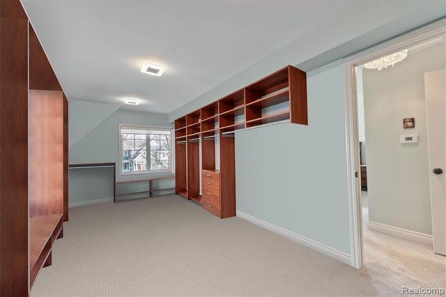 570 Pierce Street, Birmingham, MI 48009