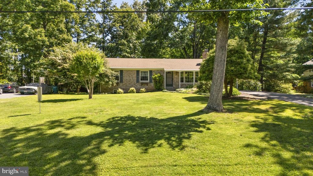 Image 35 of property listing at 22809 CLARKBROOKE DR, Clarksburg, MD 20871