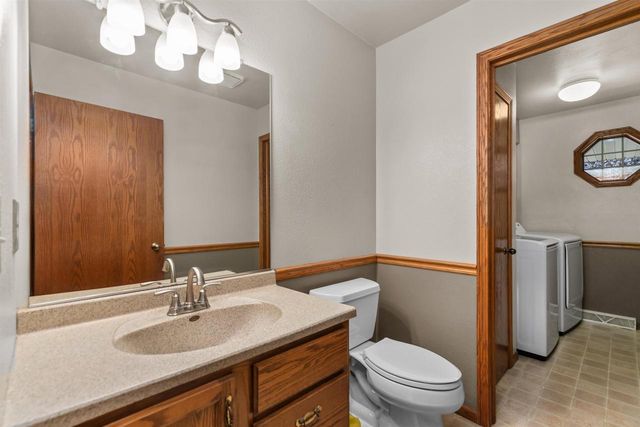 151 GRACELAND DRIVE, Oshkosh, WI 54904