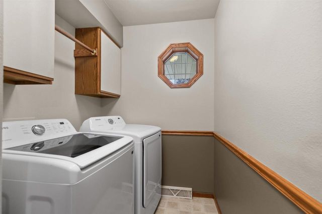 151 GRACELAND DRIVE, Oshkosh, WI 54904