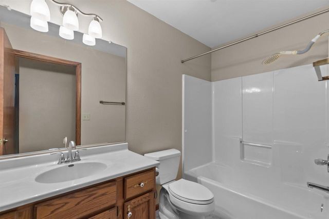 151 GRACELAND DRIVE, Oshkosh, WI 54904