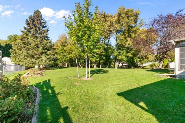151 GRACELAND DRIVE, Oshkosh, WI 54904