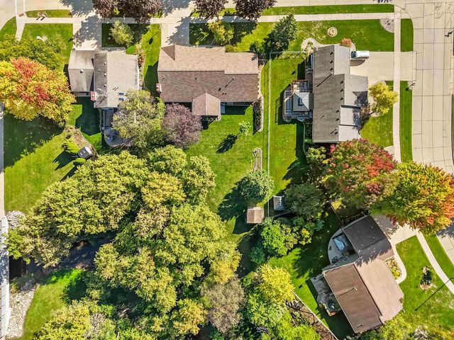 151 GRACELAND DRIVE, Oshkosh, WI 54904