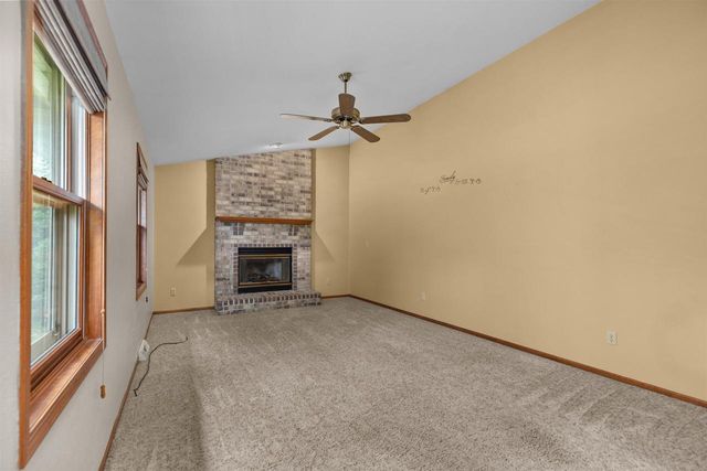 151 GRACELAND DRIVE, Oshkosh, WI 54904