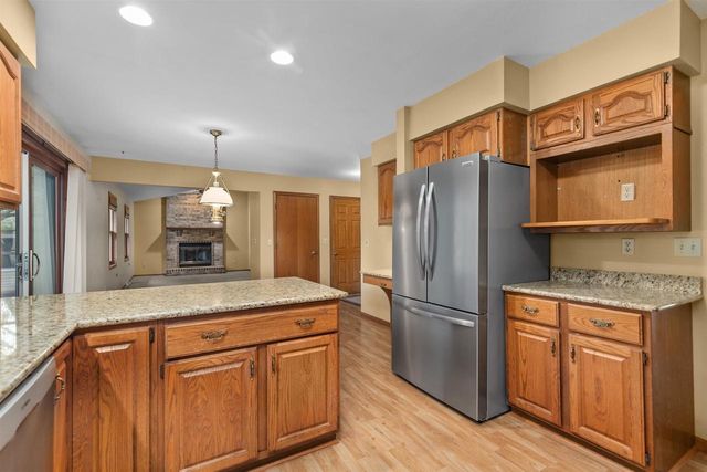151 GRACELAND DRIVE, Oshkosh, WI 54904
