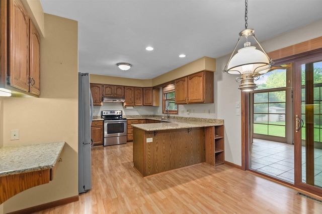 151 GRACELAND DRIVE, Oshkosh, WI 54904