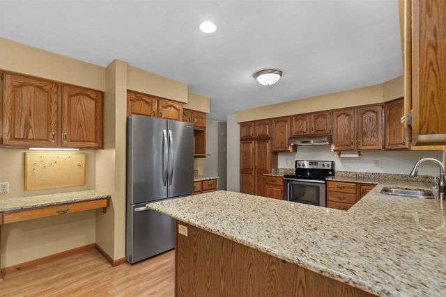 151 GRACELAND DRIVE, Oshkosh, WI 54904