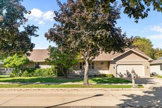 151 GRACELAND DRIVE, Oshkosh, WI 54904