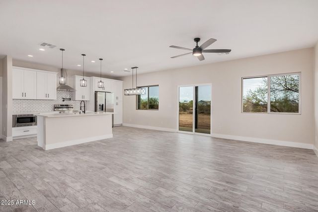 10587 E Kristen Lane, San Tan Valley, AZ 85143